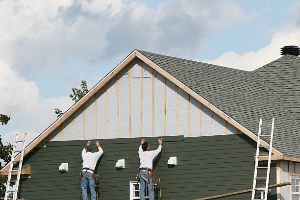 Professional Siding Replacement technician working in Columbia, MD